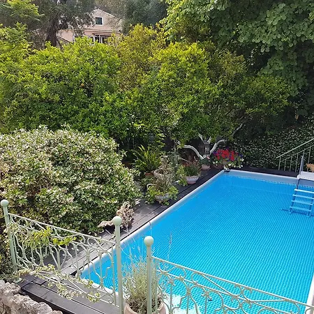Villa The Gardeners House Gastouri (Corfu)